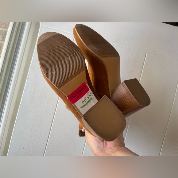 Davos Gomma Tan Italian Suede Leather Ribbed Chunky Heel Booties Women's Size 37 - Picture 8 of 9